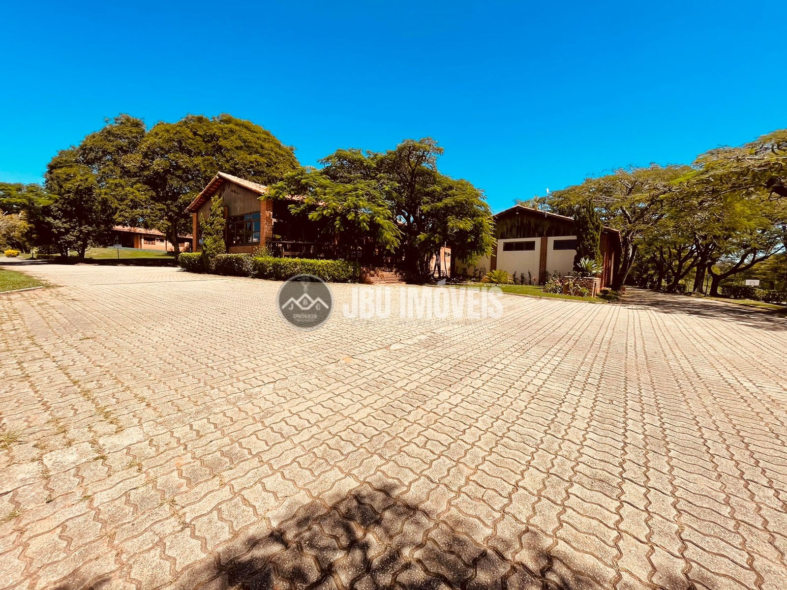 Casa de Alto Padrão c/ 03 dormitórios, sendo 01 suíte - Condomínio Solaris, Boituva/SP