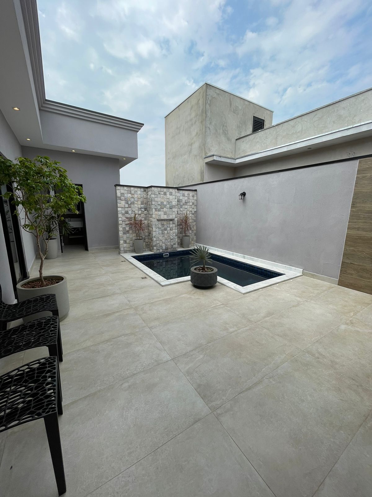 Casa Neoclássica de Luxo no Condomínio Tropicália Garden - Boituva