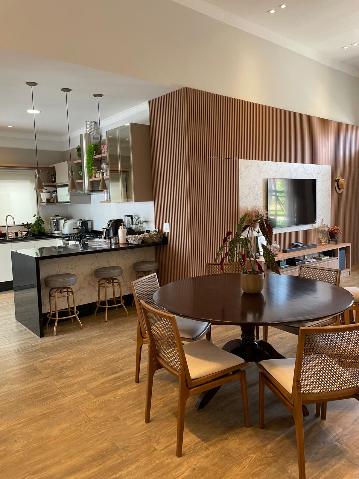 Casa Neoclássica de Luxo no Condomínio Tropicália Garden - Boituva