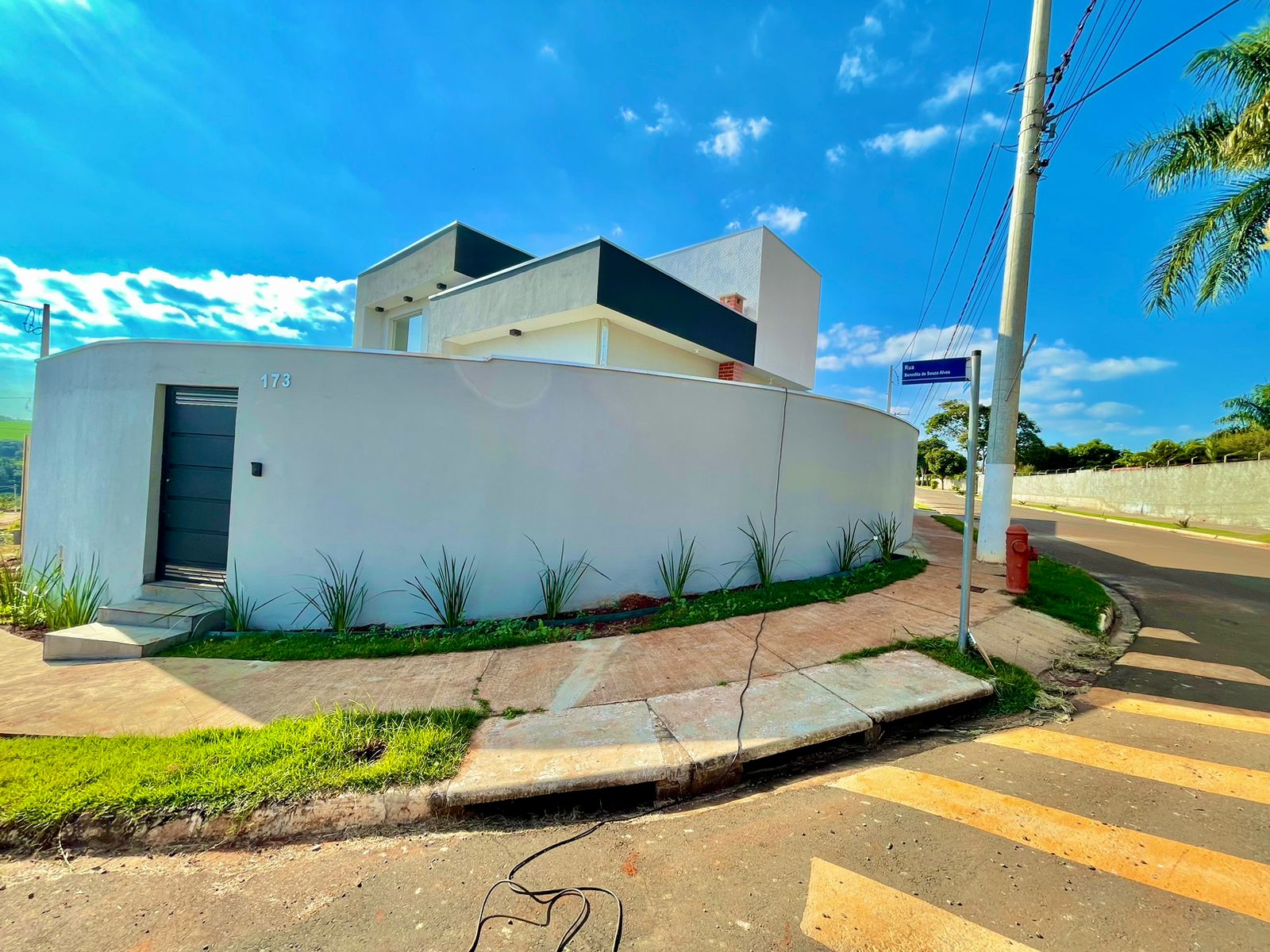 Casa á venda c/ 02 dormitórios, Bairro Parque das Àrvores - Boituva/SP