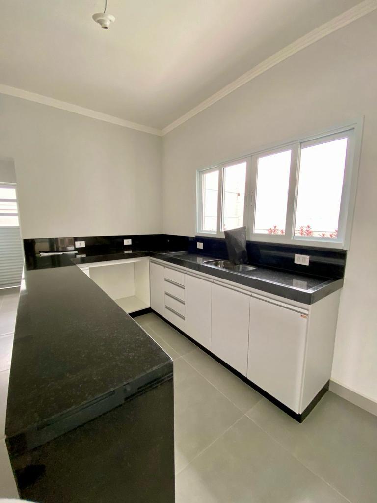 Casa á venda c/ 03 dormitórios, Condomínio Portal das Estrelas - Boituva/Sp