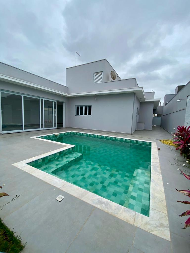 Casa á venda c/ 03 dormitórios, Condomínio Portal das Estrelas - Boituva/Sp