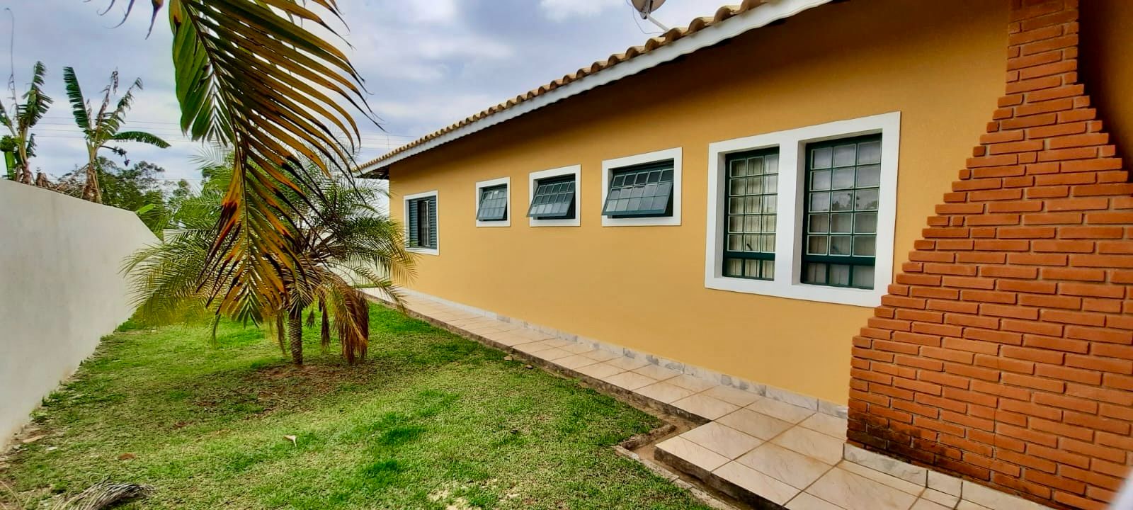 Chácara a venda c/ 03 dormitórios, Condomínio Green Ville - Boituva/SP