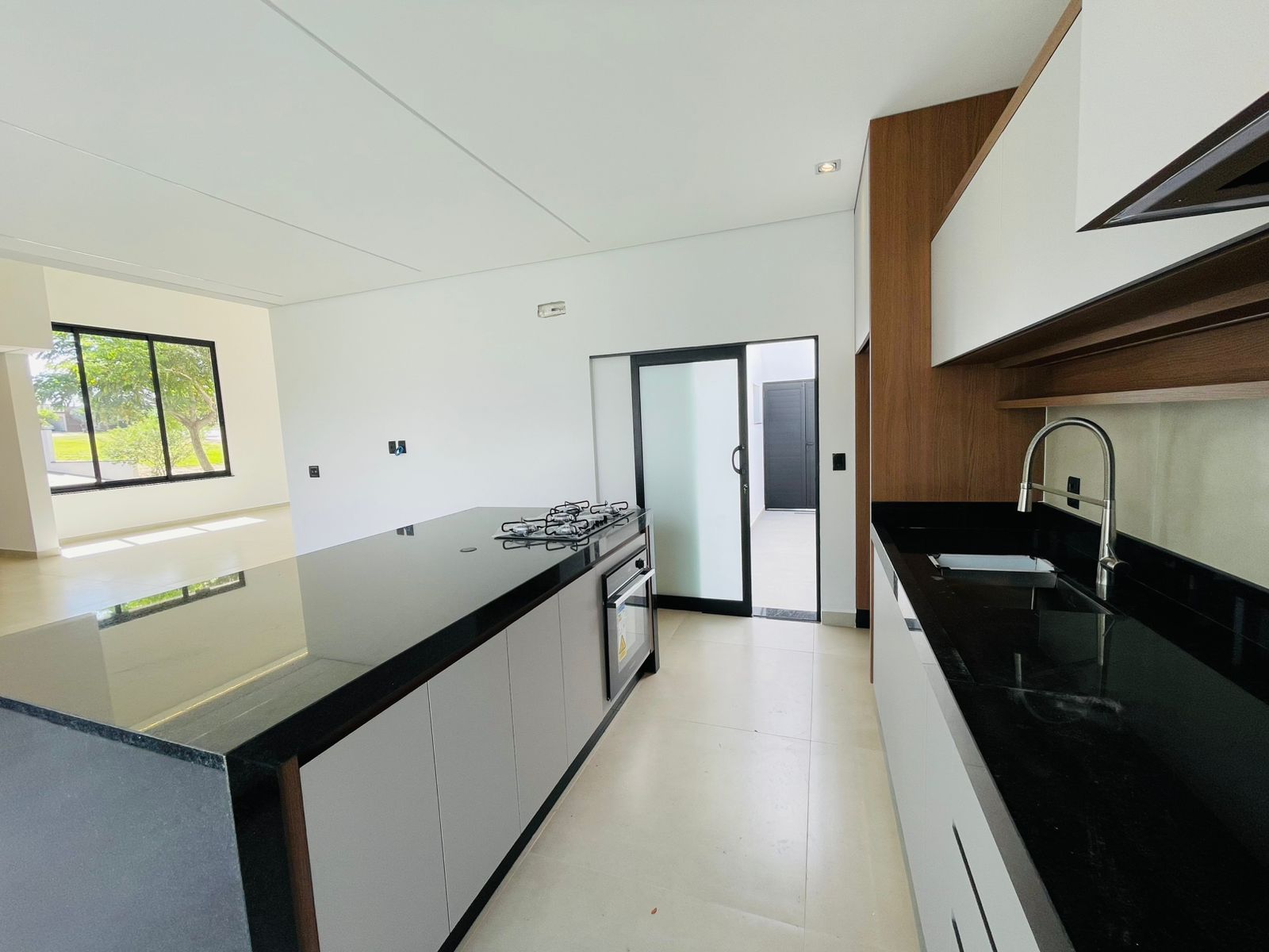 Casa com 3 Suítes à Venda, 335m² por R$ 2.400.000,00 - Condomínio Portal das Estrelas - Boituva/SP