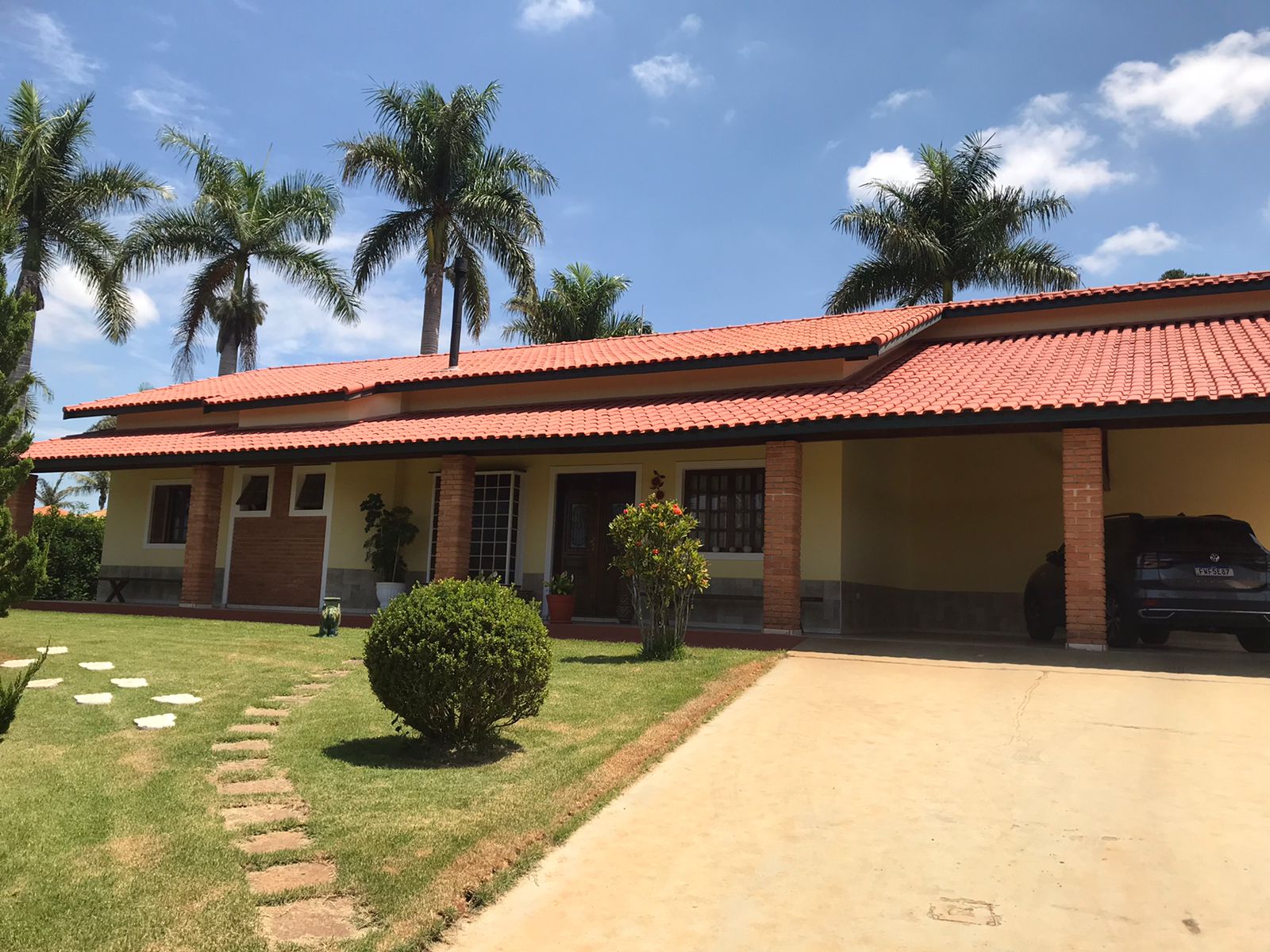 Chácara semi mobiliada a venda c/ 4 dormitórios, Condomínio Vitassay - Boituva/Sp