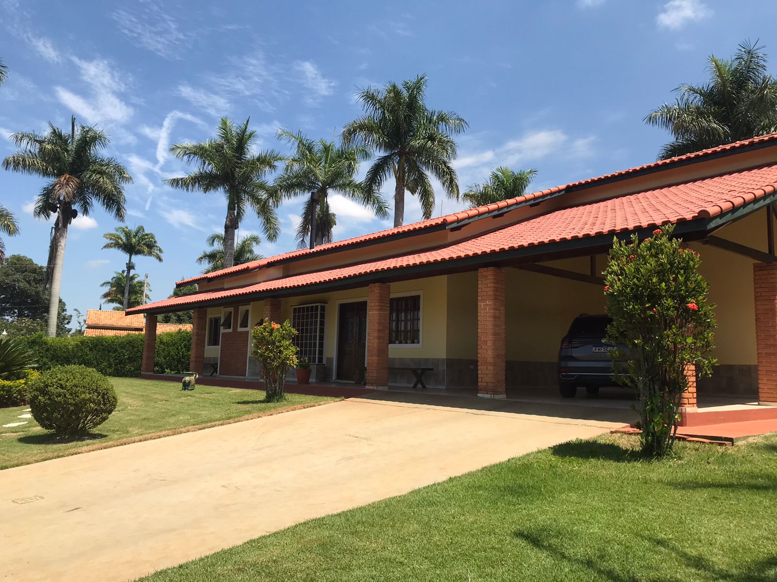 Chácara semi mobiliada a venda c/ 4 dormitórios, Condomínio Vitassay - Boituva/Sp