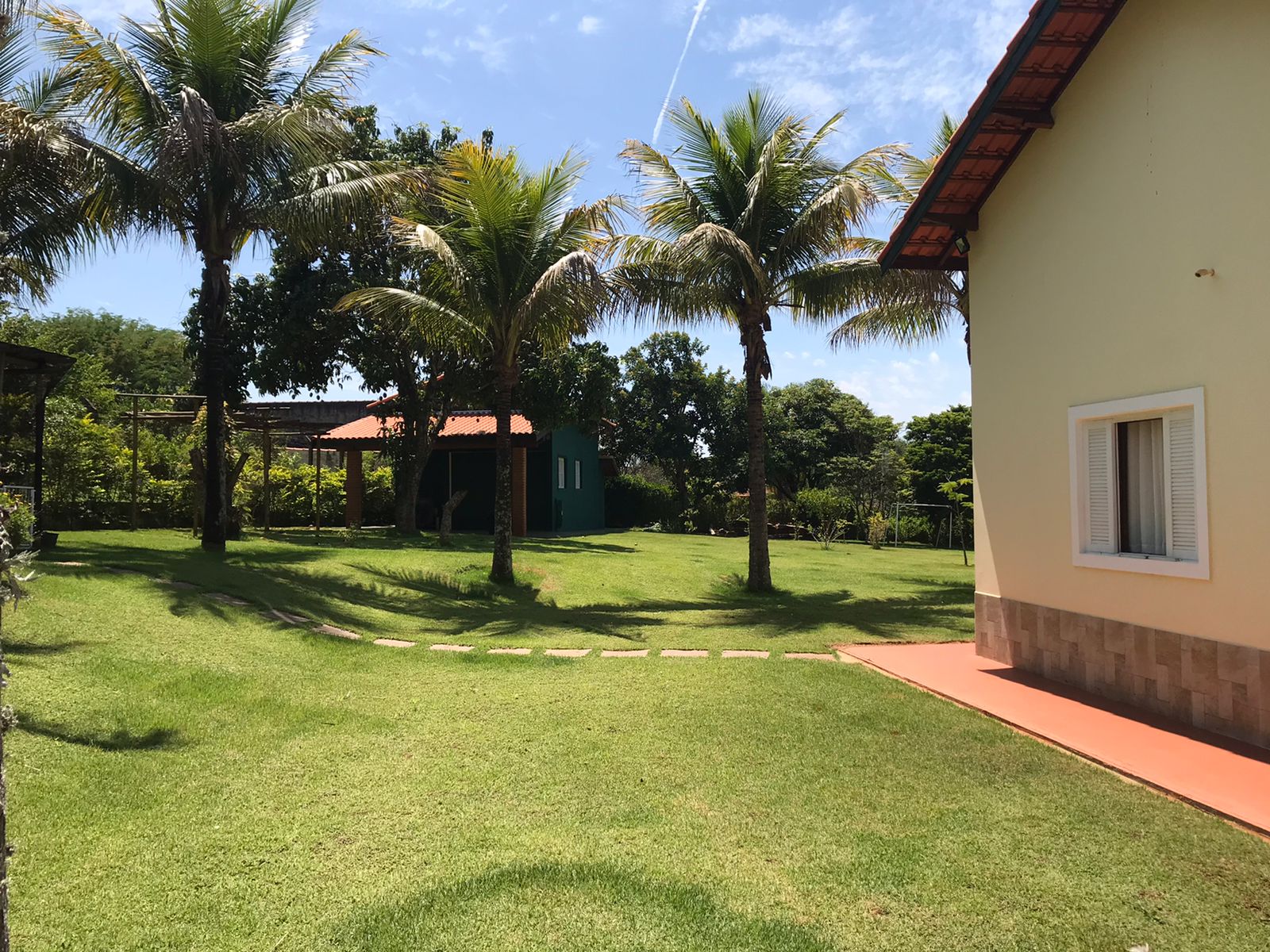 Chácara semi mobiliada a venda c/ 4 dormitórios, Condomínio Vitassay - Boituva/Sp
