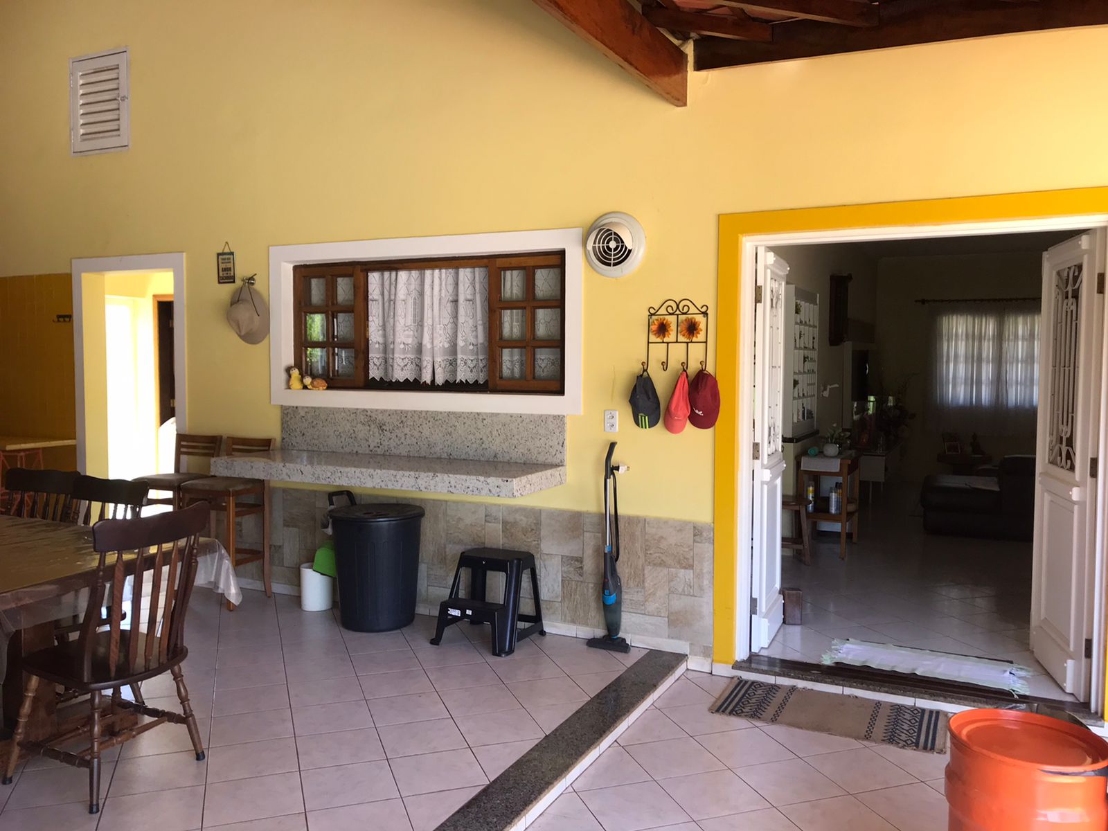 Chácara semi mobiliada a venda c/ 4 dormitórios, Condomínio Vitassay - Boituva/Sp