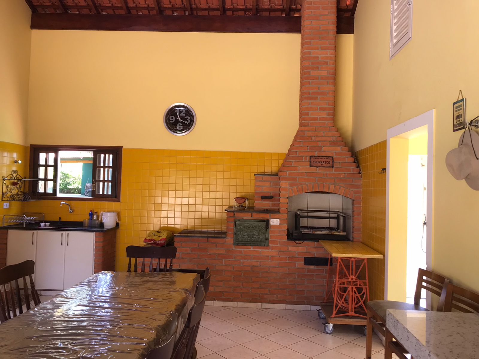 Chácara semi mobiliada a venda c/ 4 dormitórios, Condomínio Vitassay - Boituva/Sp