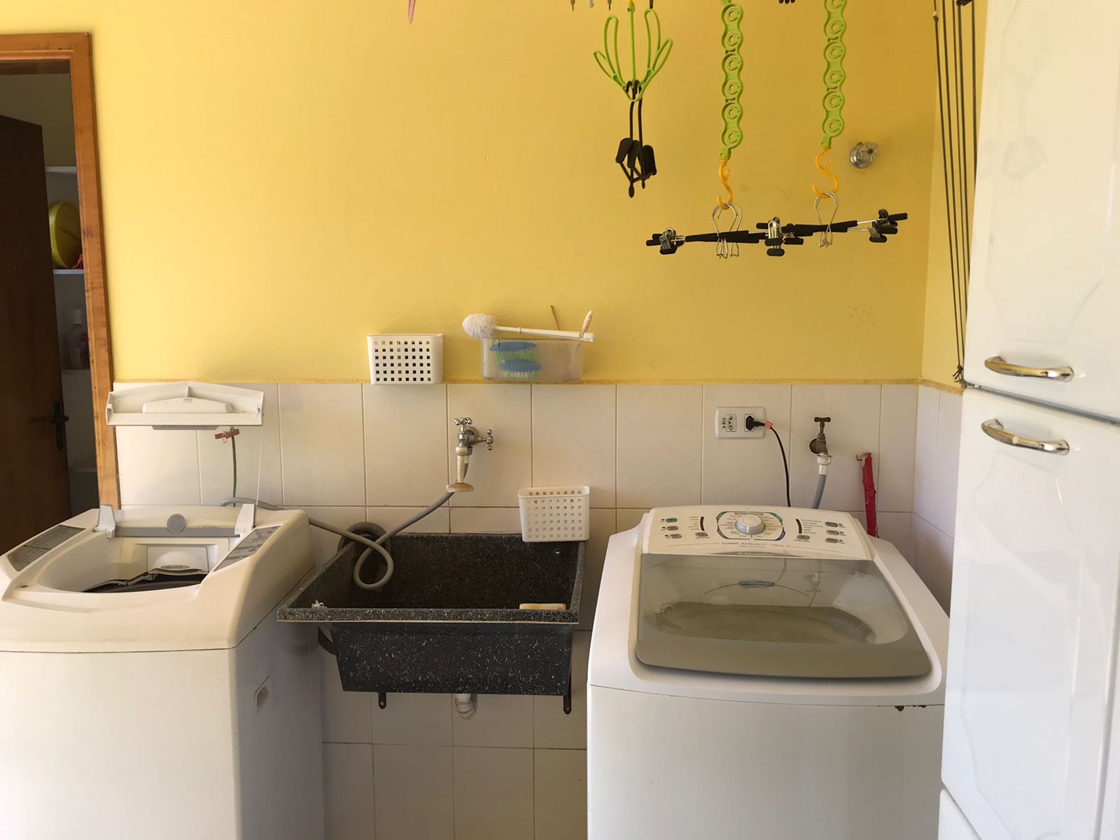 Chácara semi mobiliada a venda c/ 4 dormitórios, Condomínio Vitassay - Boituva/Sp