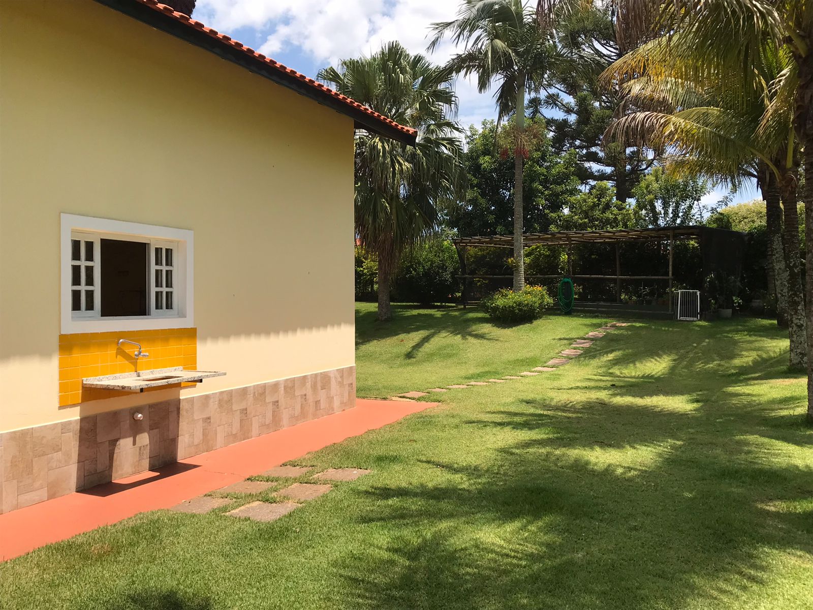 Chácara semi mobiliada a venda c/ 4 dormitórios, Condomínio Vitassay - Boituva/Sp