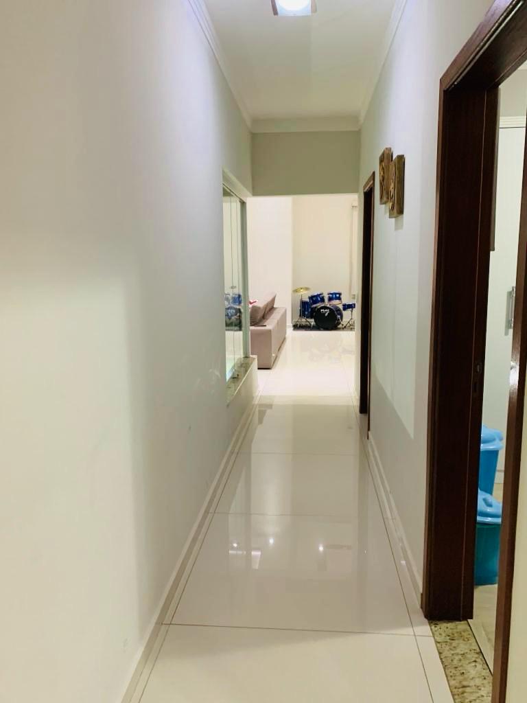 Casa á venda c/ 03 dormitórios, sendo 02 suítes - Condomínio Portal das Estrelas, Boituva/Sp