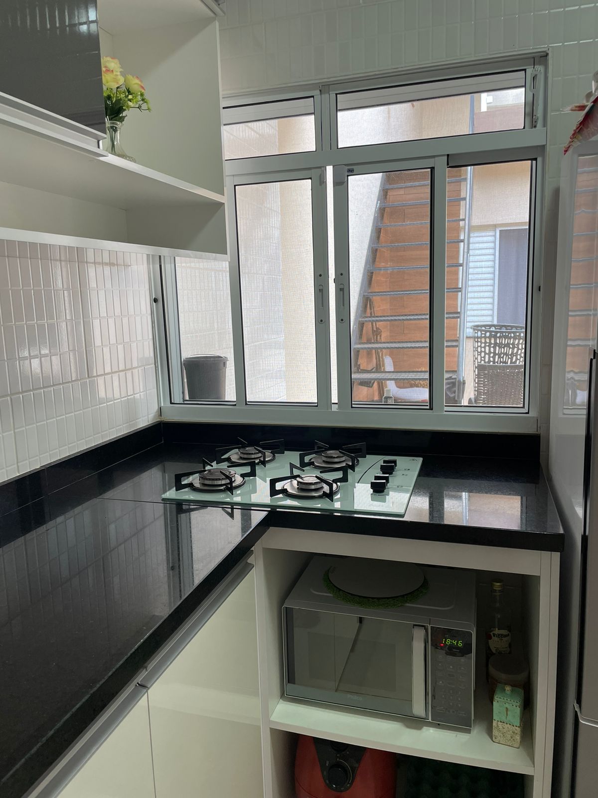 Casa á venda c/ 03 dormitórios, sendo 02 suítes - Bairro Vila dos Ipês, Boituva