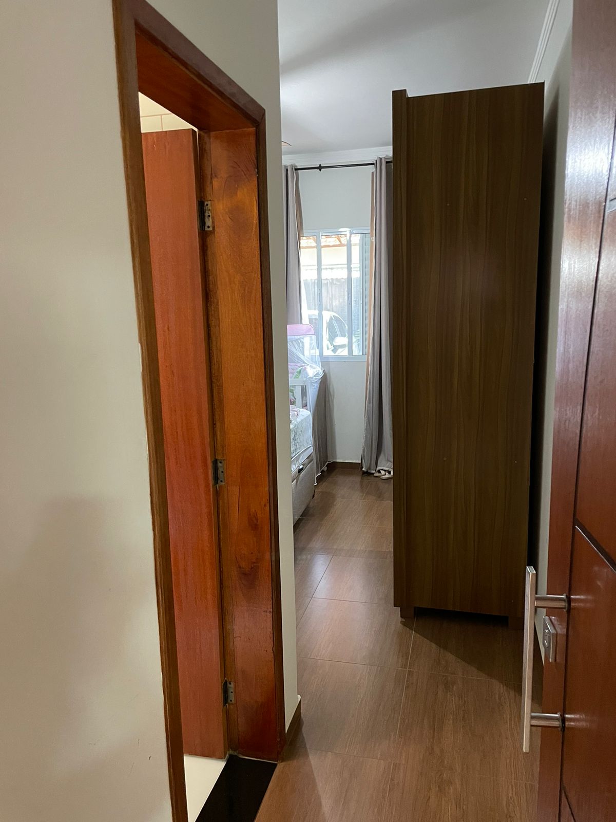 Casa á venda c/ 03 dormitórios, sendo 02 suítes - Bairro Vila dos Ipês, Boituva