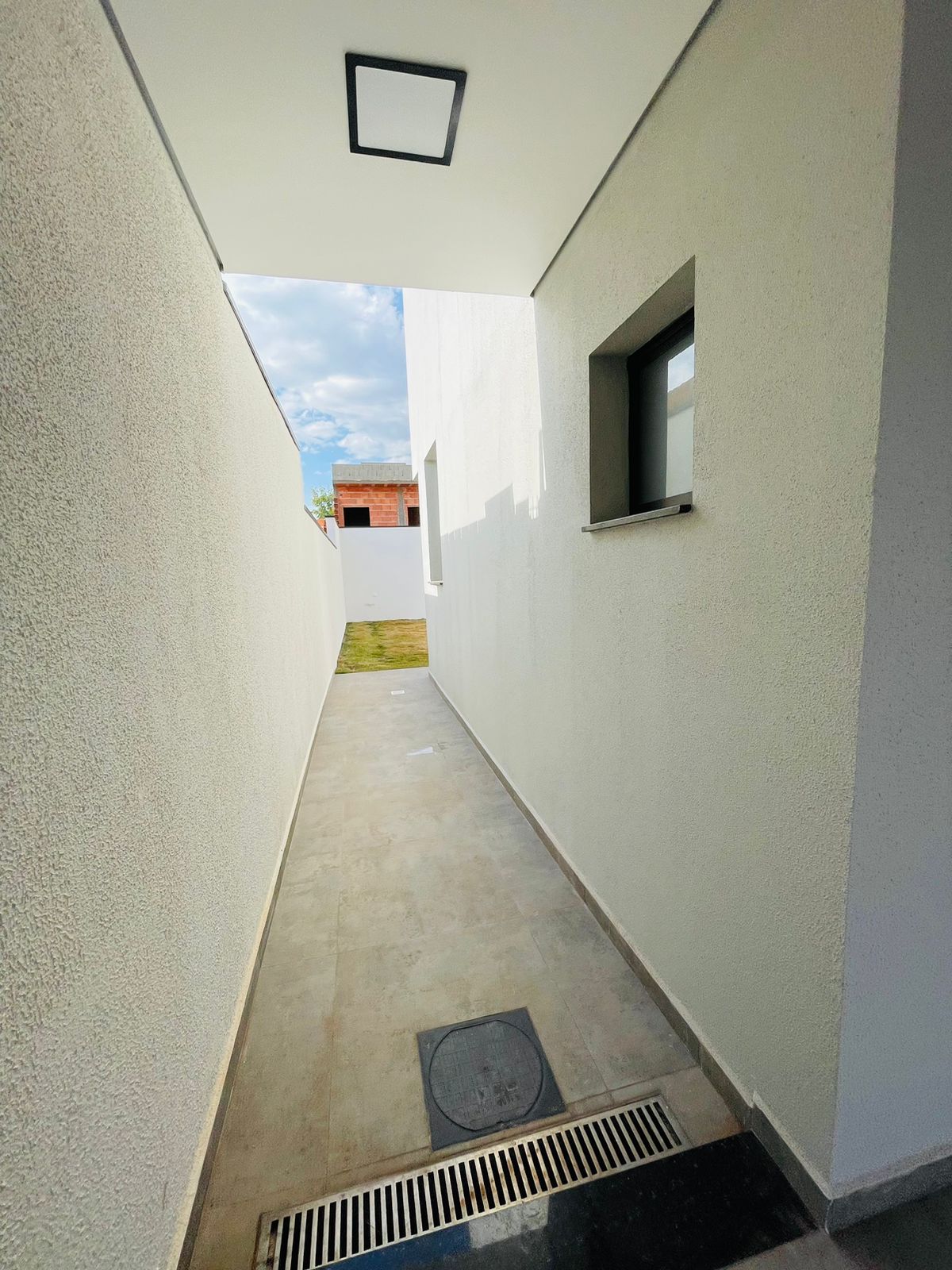 Sobrado á venda c/ 03 dormitórios, sendo 01 suíte - Portal Ville Jardins, Boituva