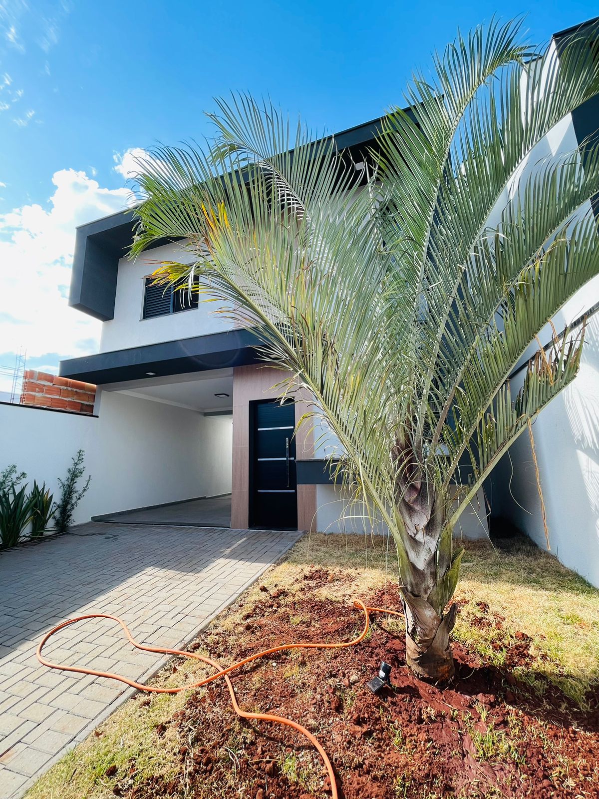 Sobrado á venda c/ 03 dormitórios, sendo 01 suíte - Portal Ville Jardins, Boituva