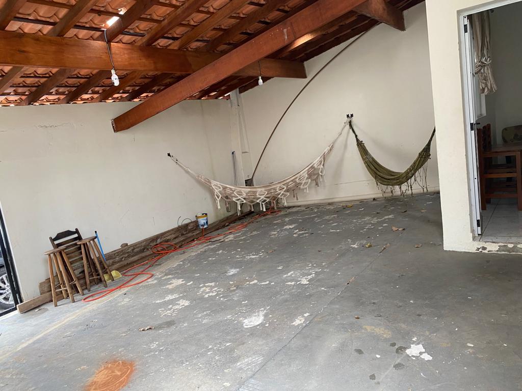 Casa á venda c/ 02 dormitórios e piscina, Bairro Àgua Branca - Boituva/SP