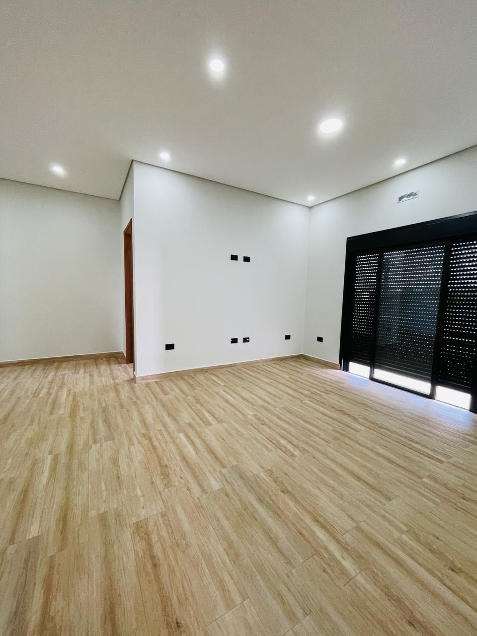 Casa à Venda no Condomínio Portal Ville Jardim Europa, Boituva 