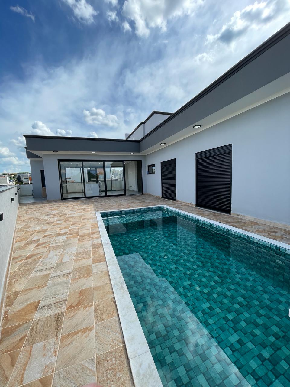Casa à Venda no Condomínio Portal Ville Jardim Europa, Boituva 