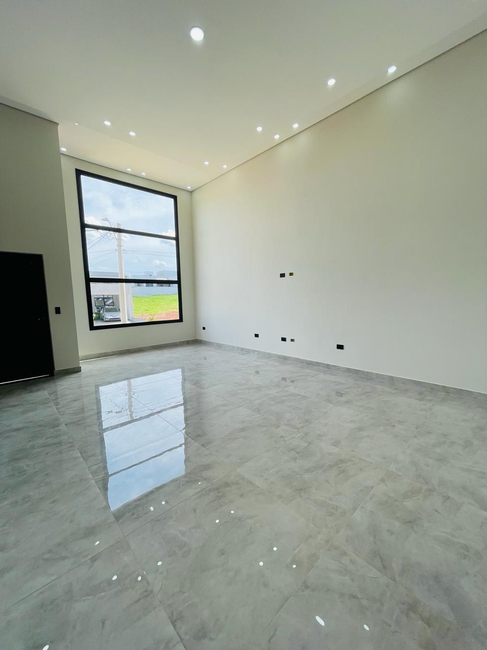 Casa à Venda no Condomínio Portal Ville Jardim Europa, Boituva 