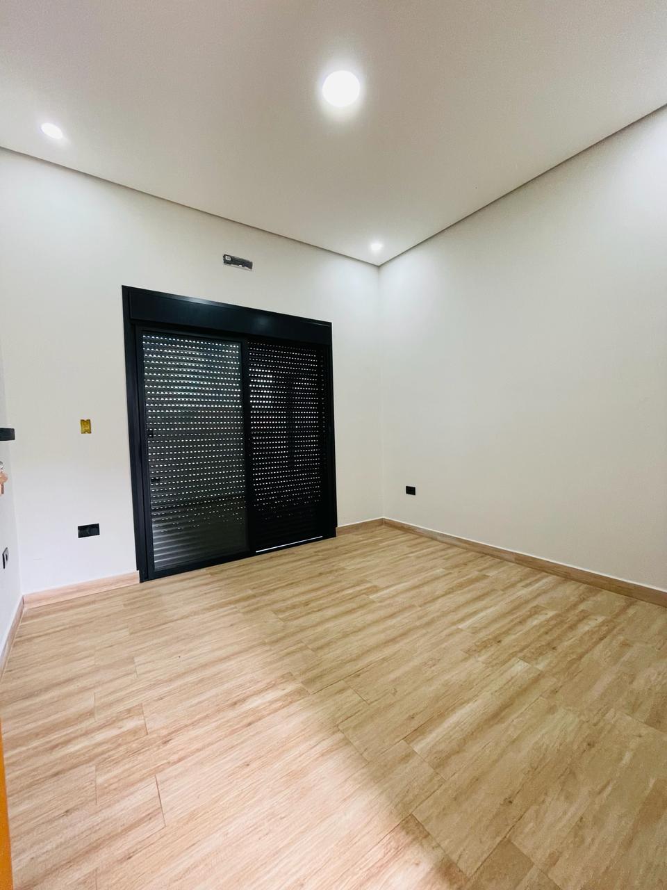Casa à Venda no Condomínio Portal Ville Jardim Europa, Boituva 