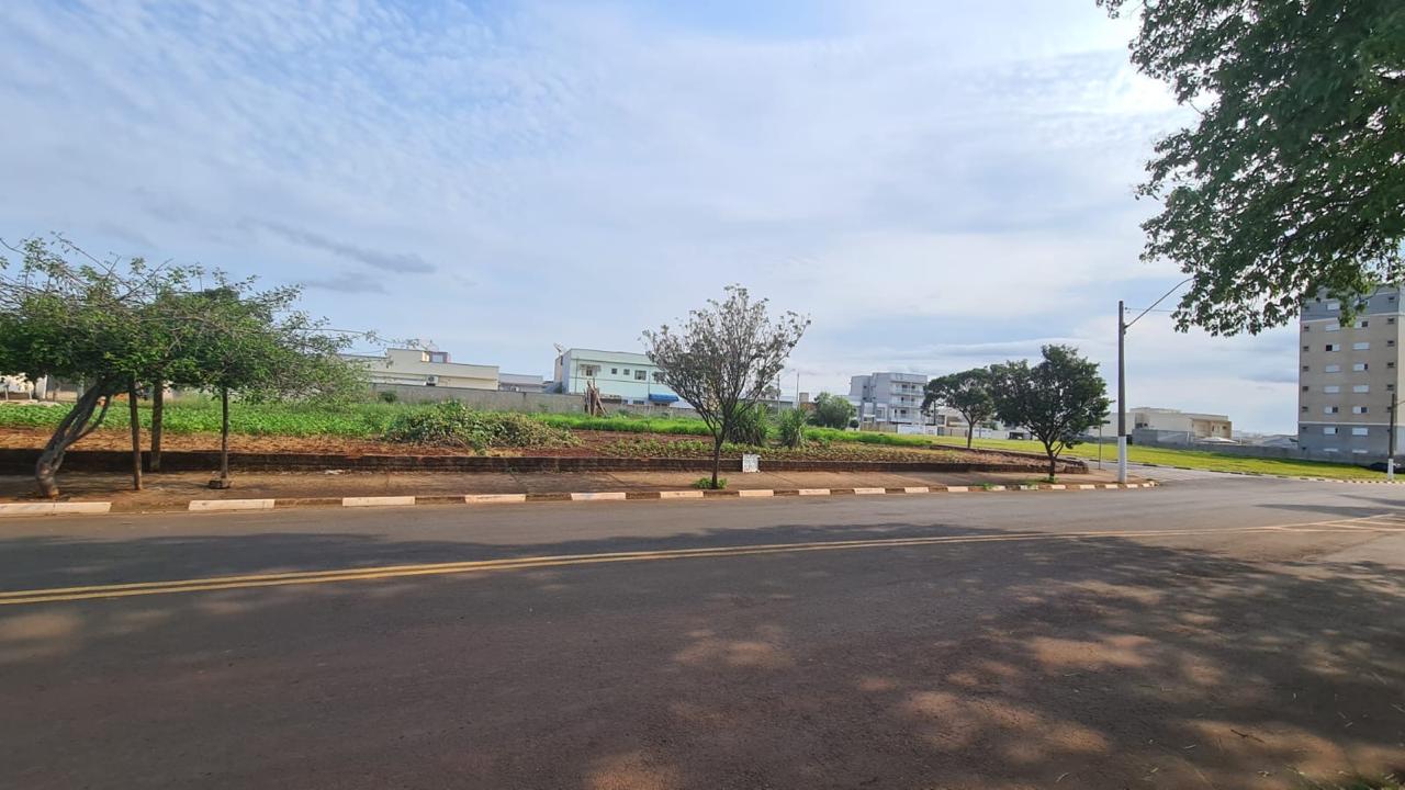Terreno à Venda c/ 678m²  Recanto das Primaveras, em Boituva