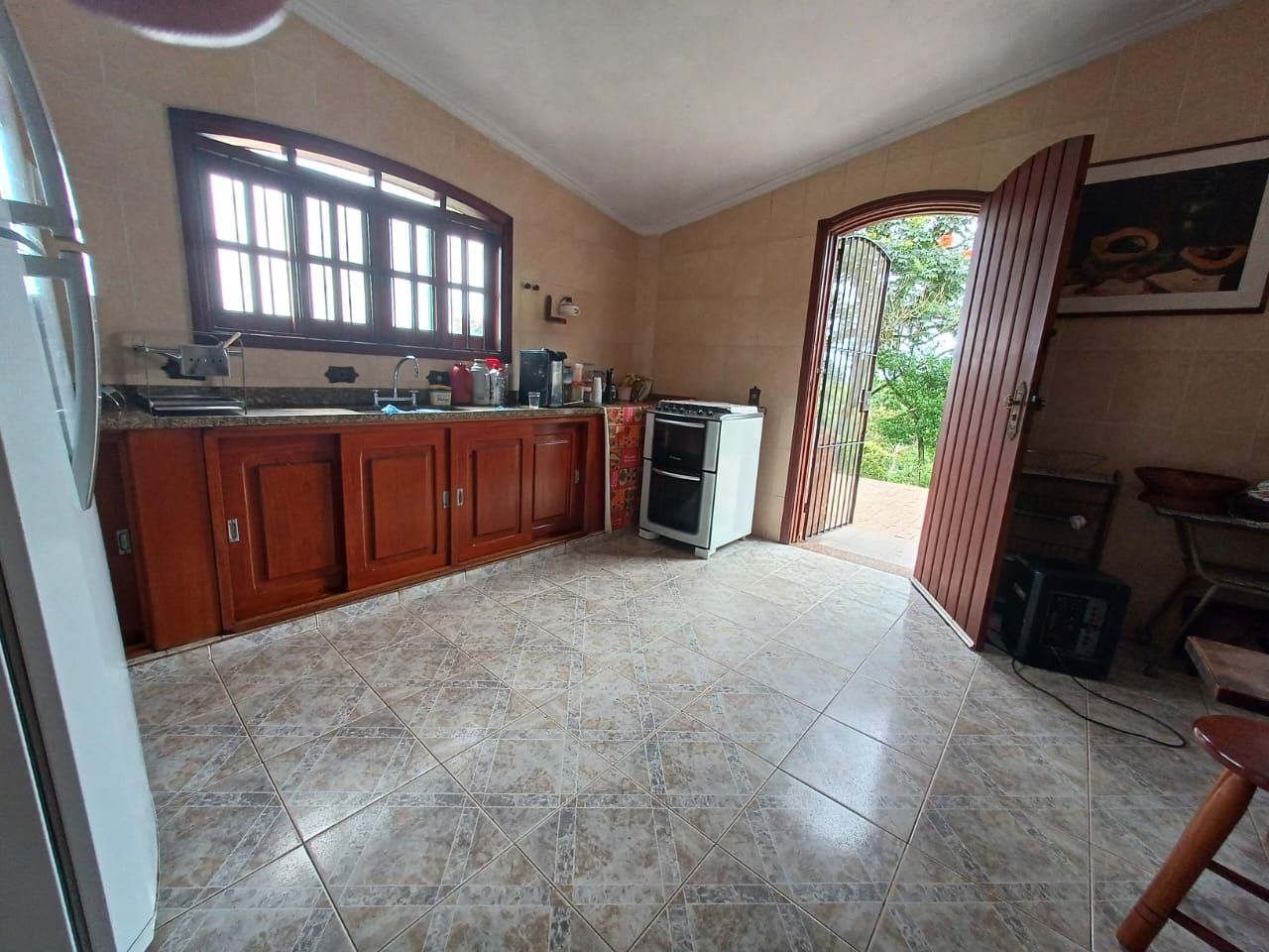 Chácara Espaçosa com 350m² de Construção e 5000m² de Terreno em Boituva