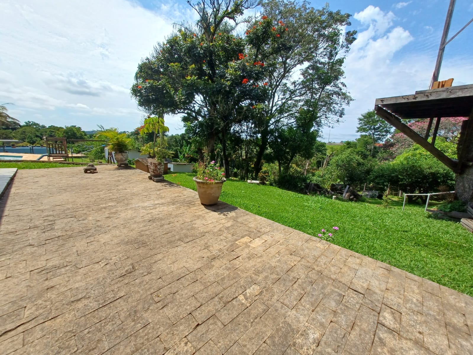 Chácara Espaçosa com 350m² de Construção e 5000m² de Terreno em Boituva