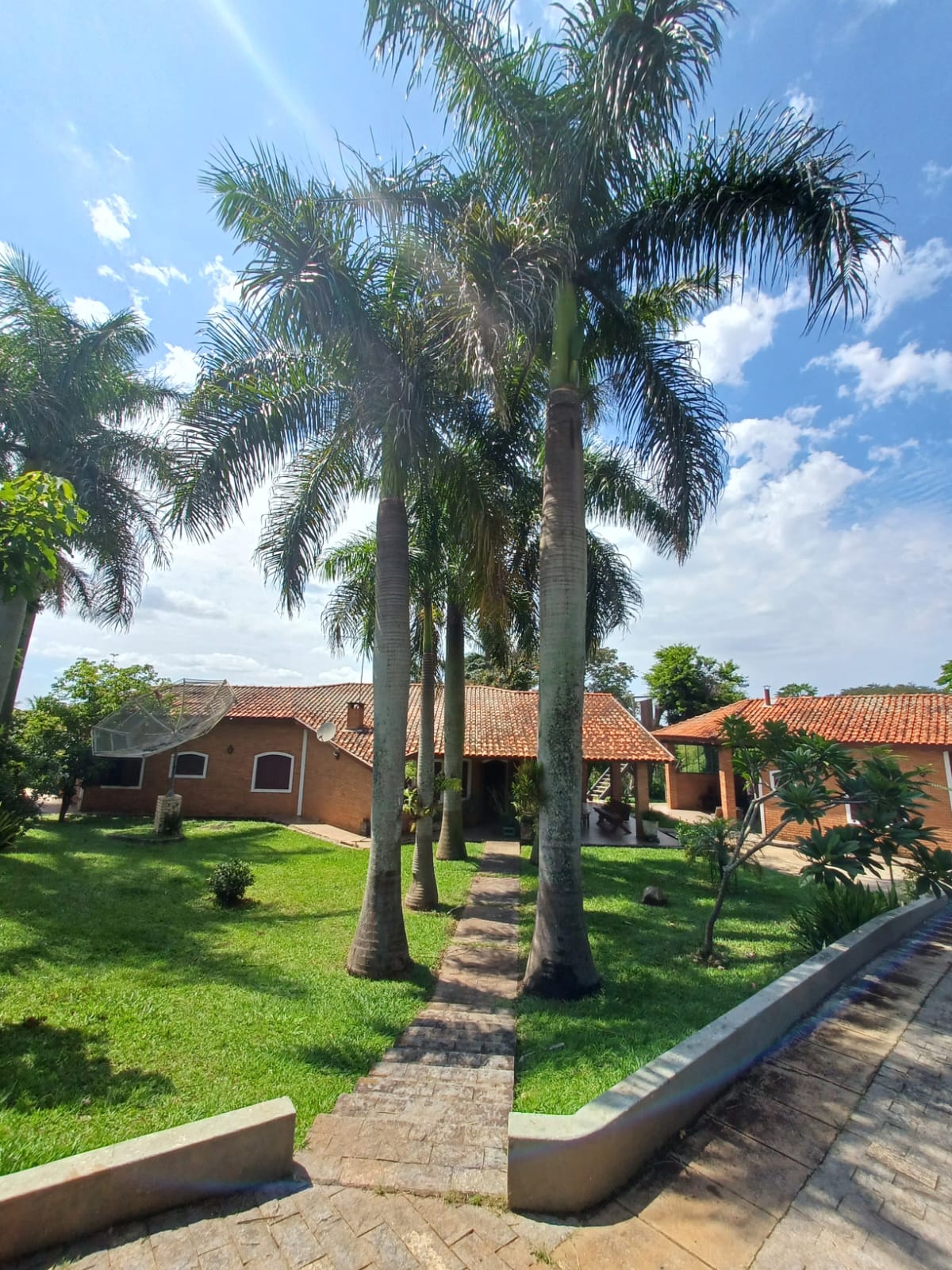 Chácara Espaçosa com 350m² de Construção e 5000m² de Terreno em Boituva