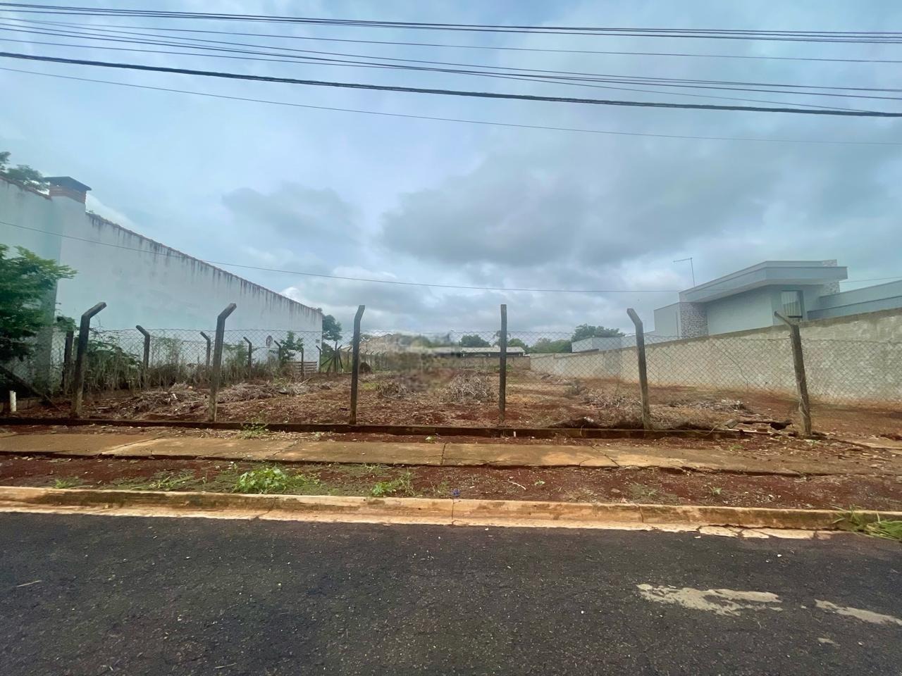 Terreno de 1000m², Parque das Árvores, Boituva: Ideal para Casa ou Chácara