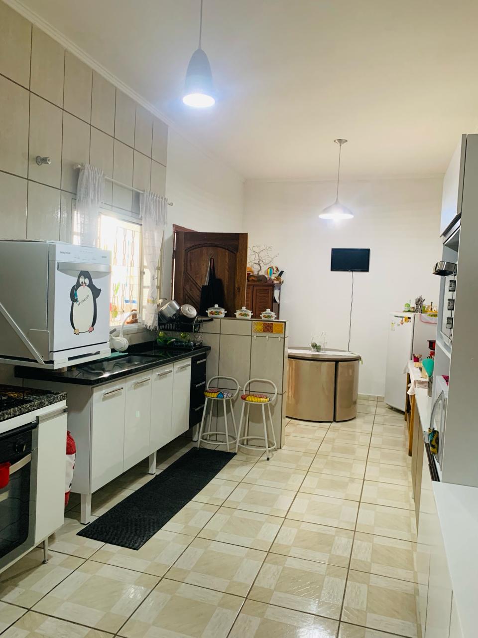 Casa com 3 Quartos e Área Gourmet em Água Branca, Boituva - R$410.000,00