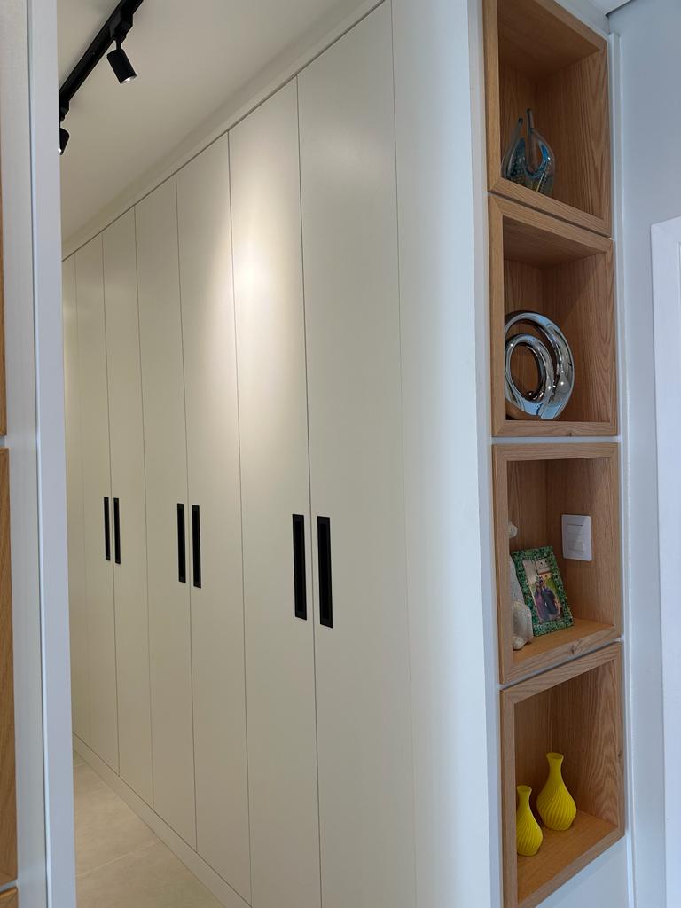Casa Térrea Mobiliada com 4 Suítes e Piscina no Condomínio Portal dos Lagos, Boituva