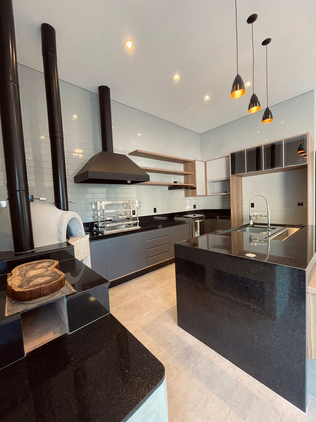 Casa de alto padrão para locação por R$ 10.500/mês - Condomínio Portal das Estrelas - Boituva/SP
