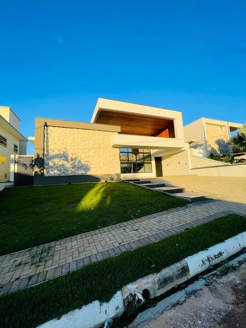 Casa de alto padrão para locação por R$ 10.500/mês - Condomínio Portal das Estrelas - Boituva/SP