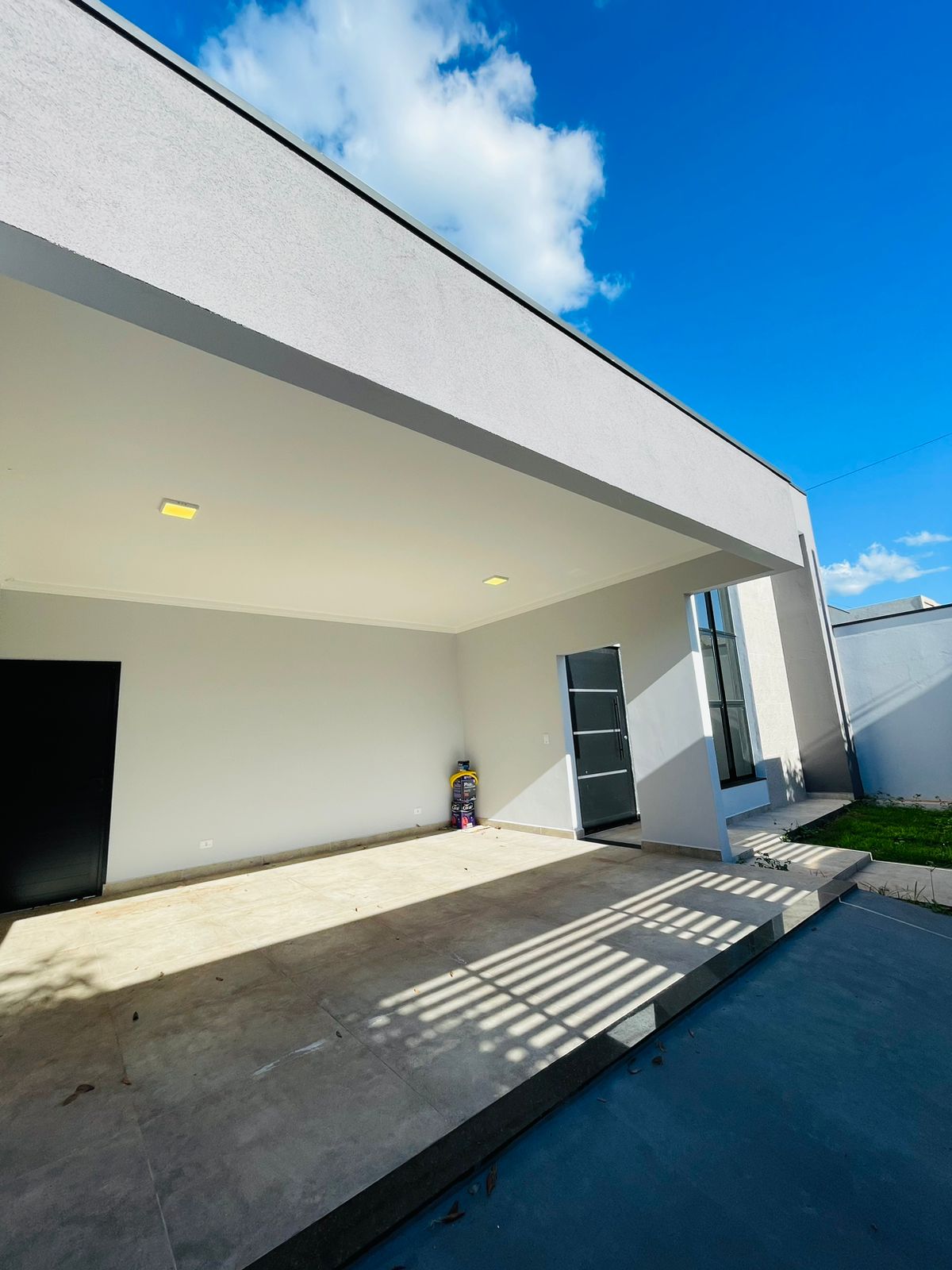 Casa com 3 quartos, sendo 01 suíte, 154 m², à venda por R$ 765.000