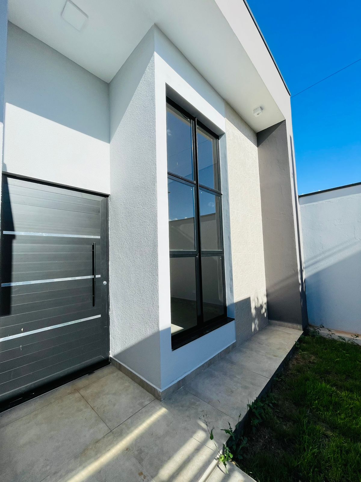 Casa com 3 quartos, sendo 01 suíte, 154 m², à venda por R$ 765.000