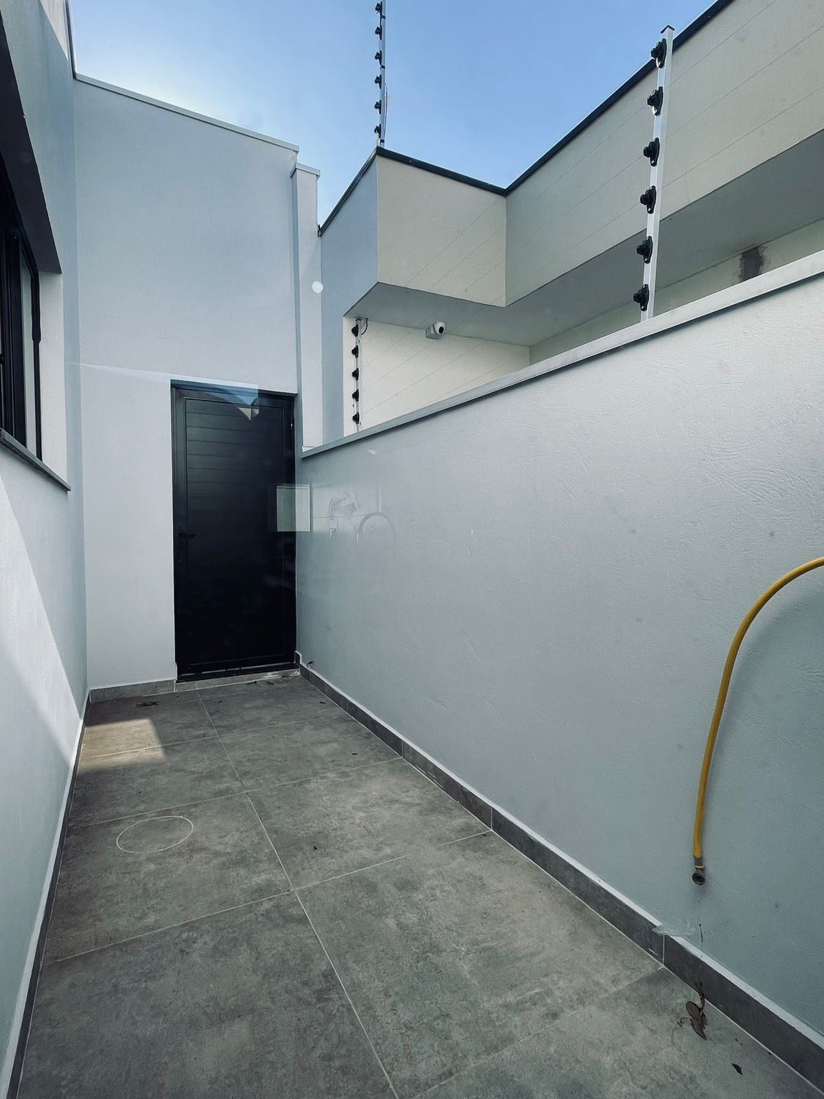 Casa com 3 quartos, sendo 01 suíte, 154 m², à venda por R$ 765.000