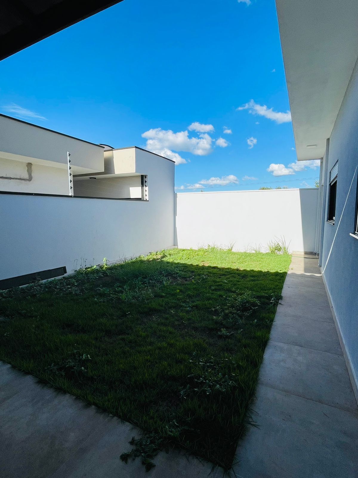 Casa com 3 quartos, sendo 01 suíte, 154 m², à venda por R$ 765.000