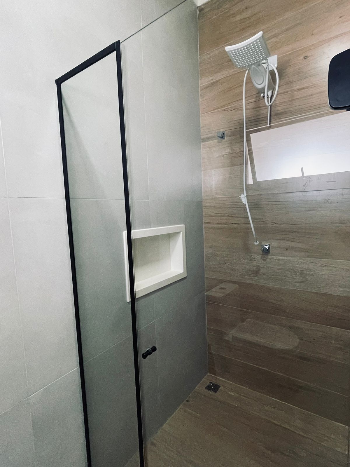 Casa com 3 quartos, sendo 01 suíte, 154 m², à venda por R$ 765.000