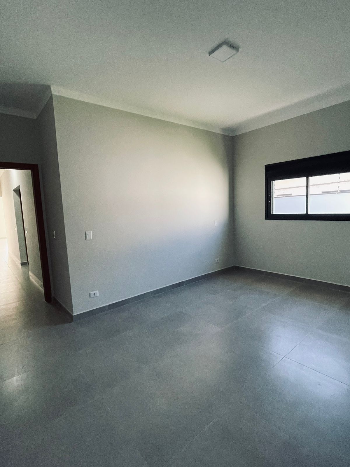 Casa com 3 quartos, sendo 01 suíte, 154 m², à venda por R$ 765.000