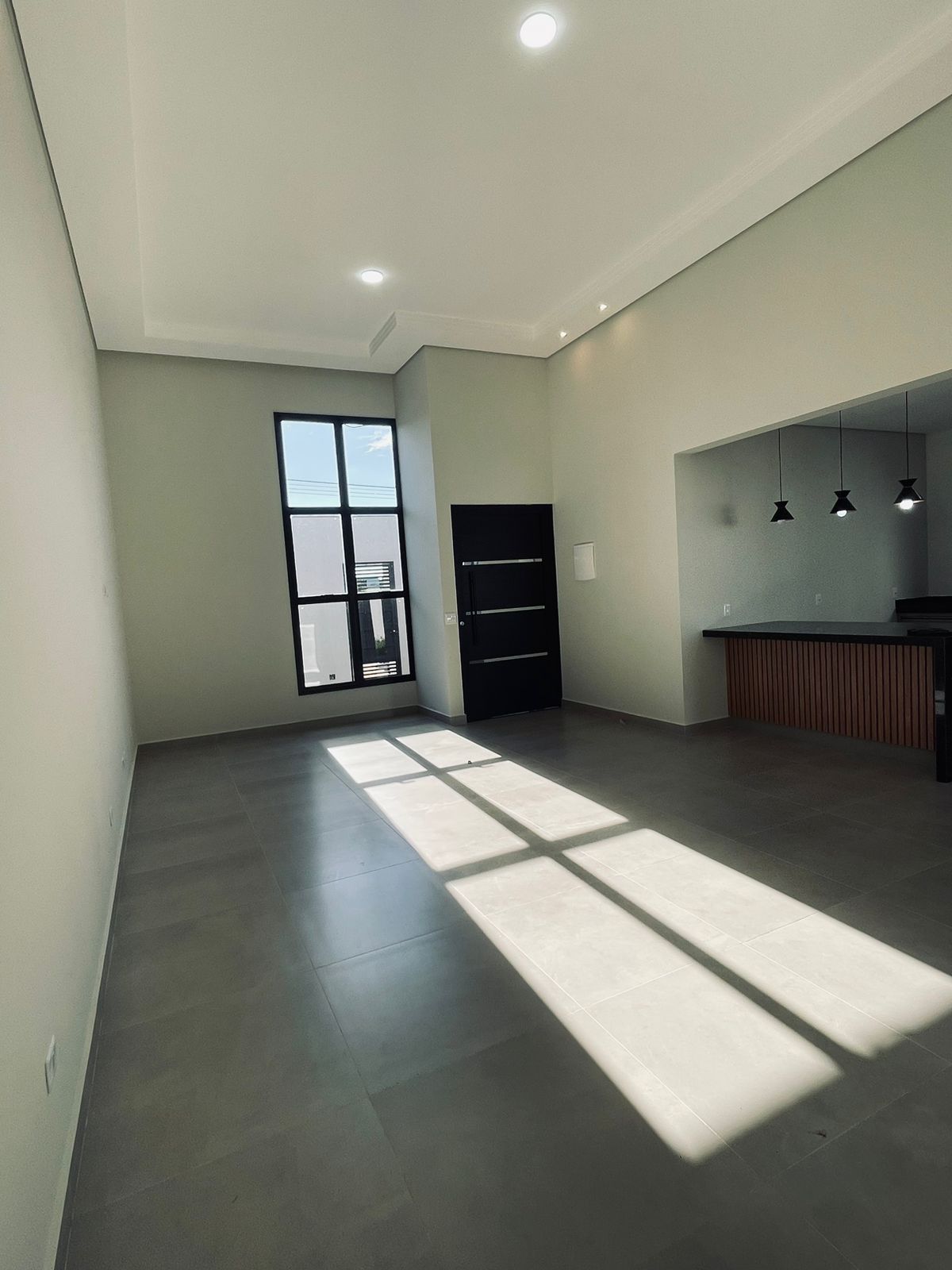 Casa com 3 quartos, sendo 01 suíte, 154 m², à venda por R$ 765.000