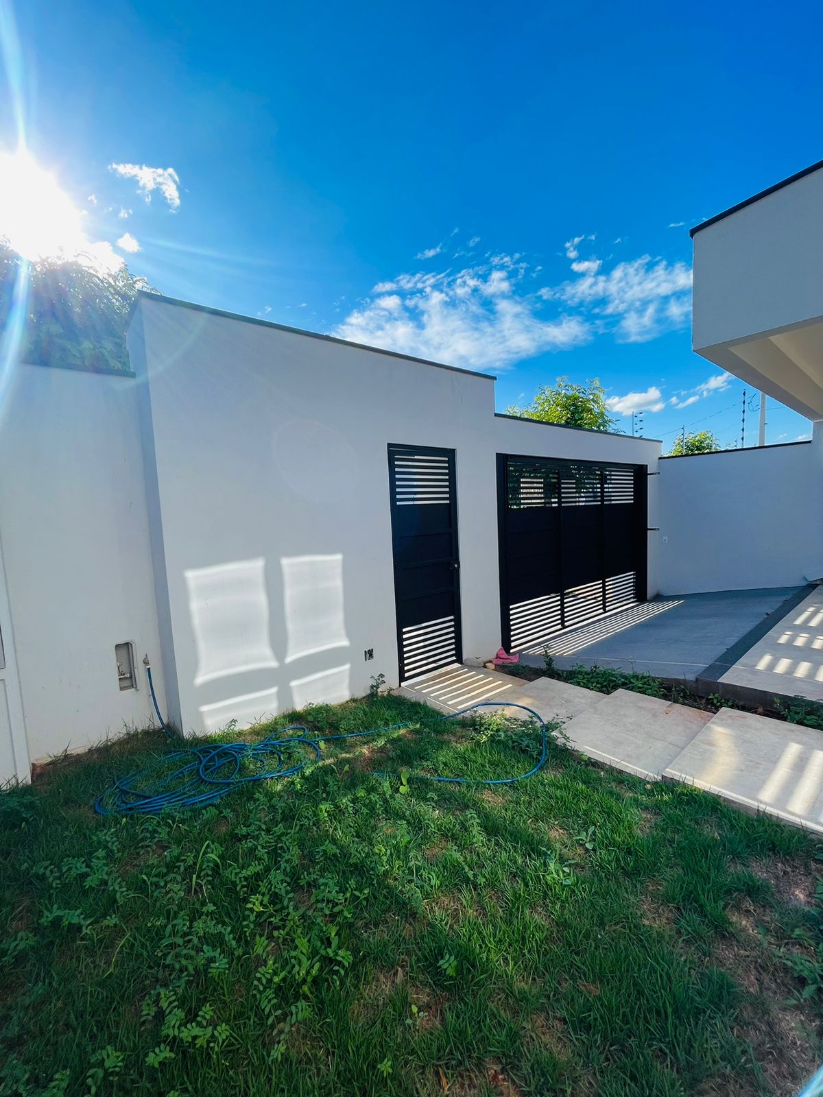Casa com 3 quartos, sendo 01 suíte, 154 m², à venda por R$ 765.000