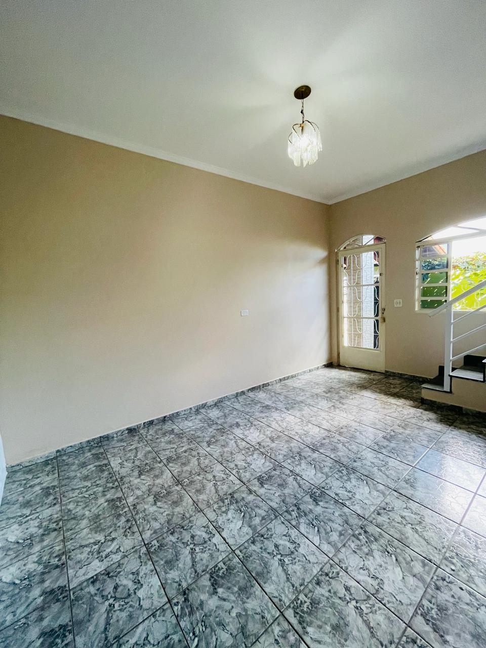 Casa espaçosa com 3 dormitórios e área gourmet em, Vila Aparecida - Boituva/SP