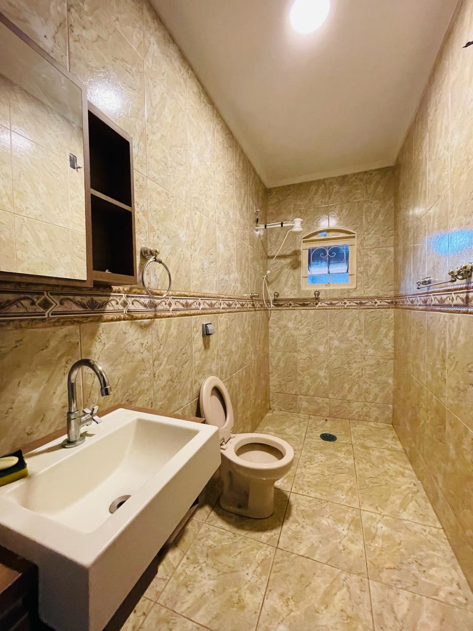 Casa espaçosa com 3 dormitórios e área gourmet em, Vila Aparecida - Boituva/SP