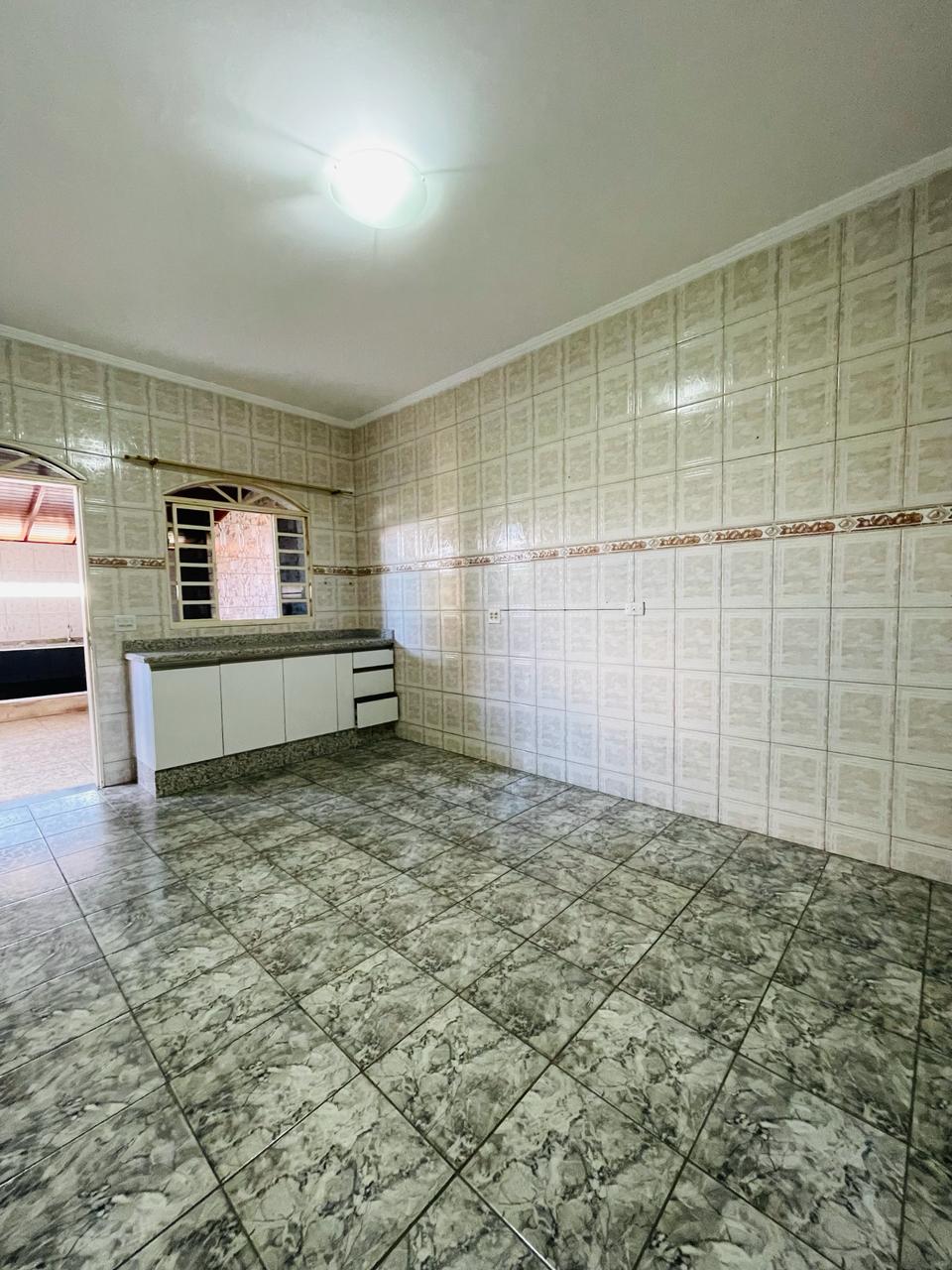 Casa espaçosa com 3 dormitórios e área gourmet em, Vila Aparecida - Boituva/SP
