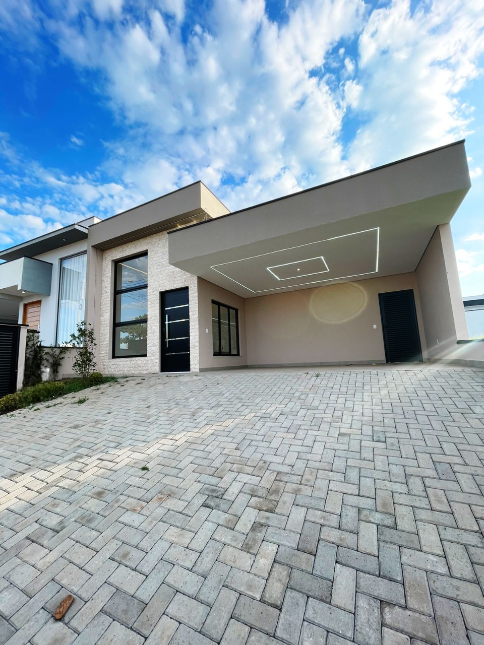 Casa Espetacular à Venda no Condomínio Portal Ville Jardim Europa, em Boituva