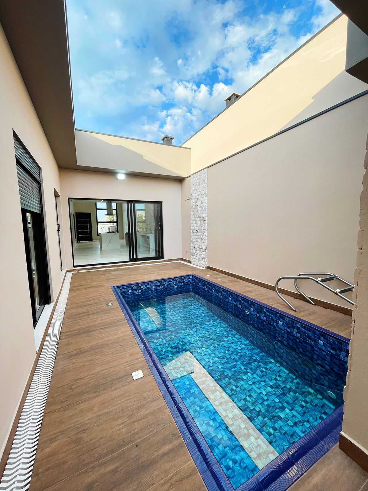Casa Espetacular à Venda no Condomínio Portal Ville Jardim Europa, em Boituva