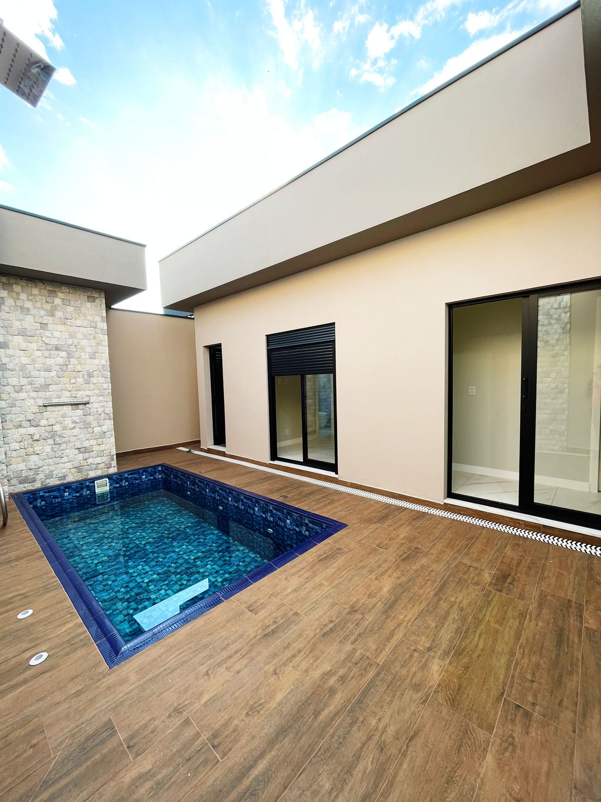 Casa Espetacular à Venda no Condomínio Portal Ville Jardim Europa, em Boituva