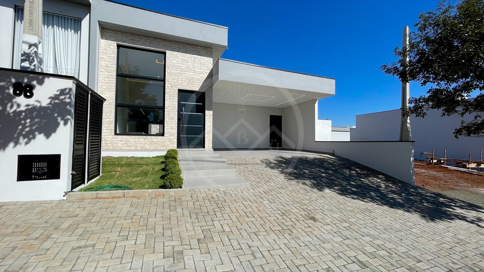 Casa Espetacular à Venda no Condomínio Portal Ville Jardim Europa, em Boituva