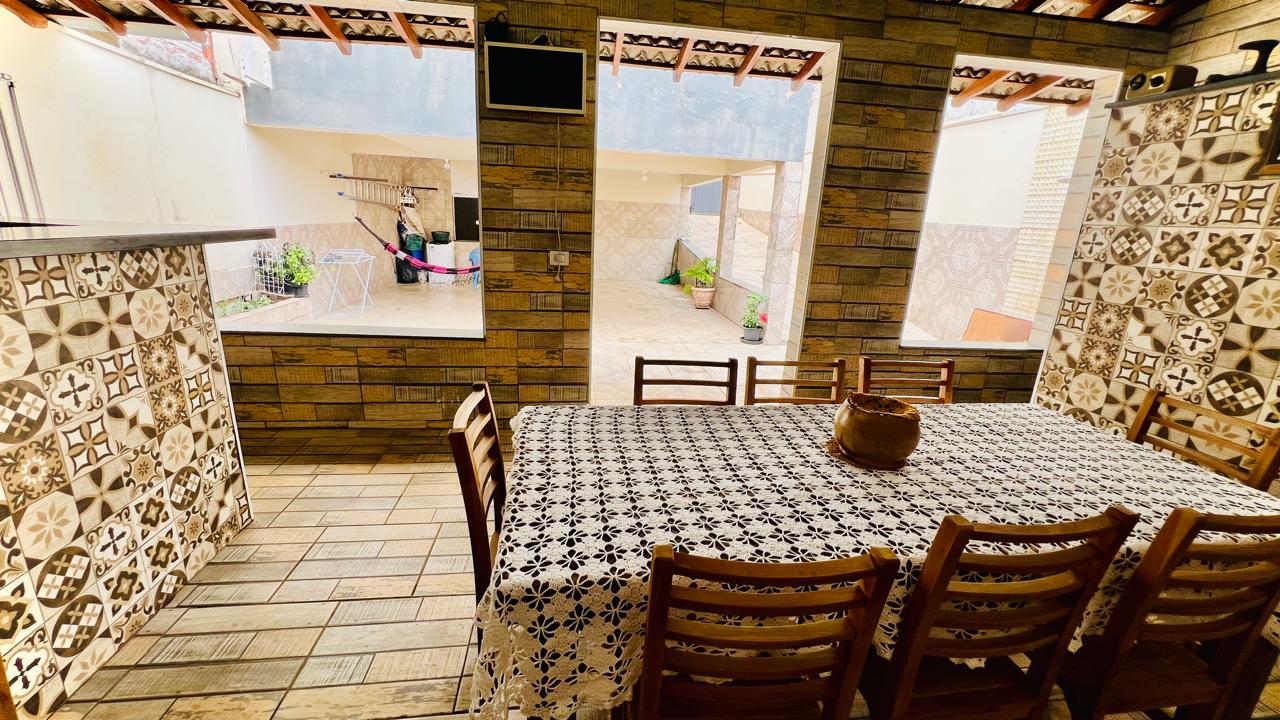 Casa com 3 dormitórios à venda, 300m² por R$ 730.000 - Jardim Esplanada - Boituva/SP